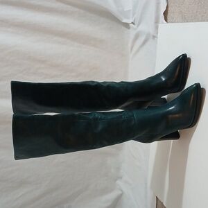 Women's clothing and shoes, NineWest, Vince Camuto, unisa,Tommy Bahamas,Merrell.